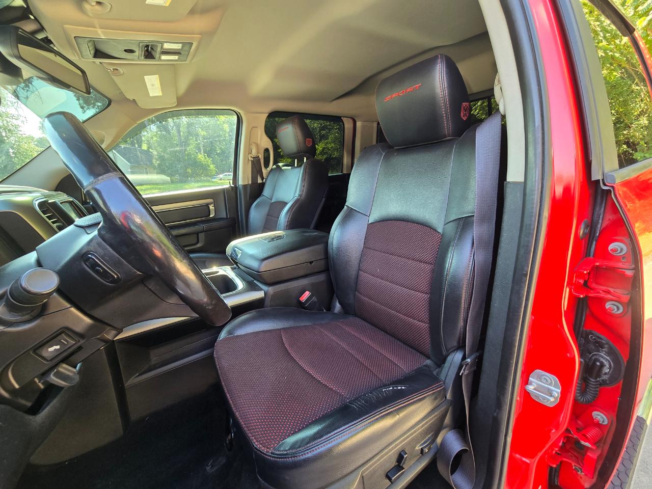 RAM 1500 Sport Crew Cab SWB 4WD 2016