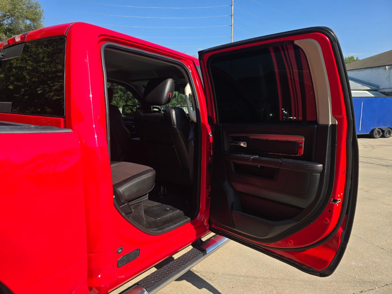 RAM 1500 Sport Crew Cab SWB 4WD 2016