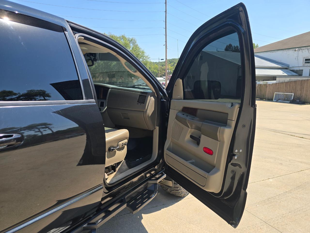 Dodge Ram 3500 Laramie Quad Cab LWB 4WD DRW 2008