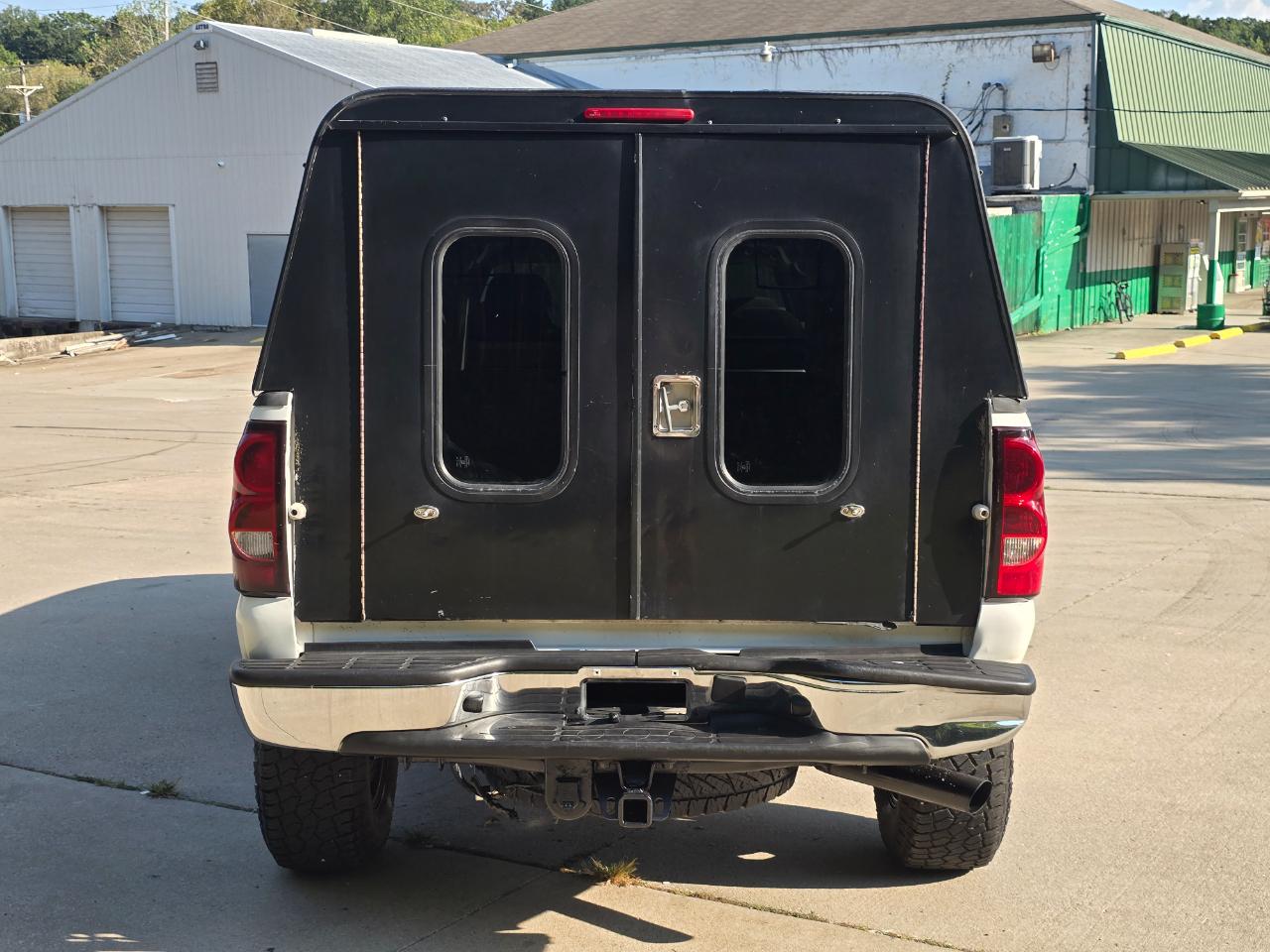 Chevrolet Silverado 2500HD Work Truck Ext. Cab Long Bed 4WD 2006