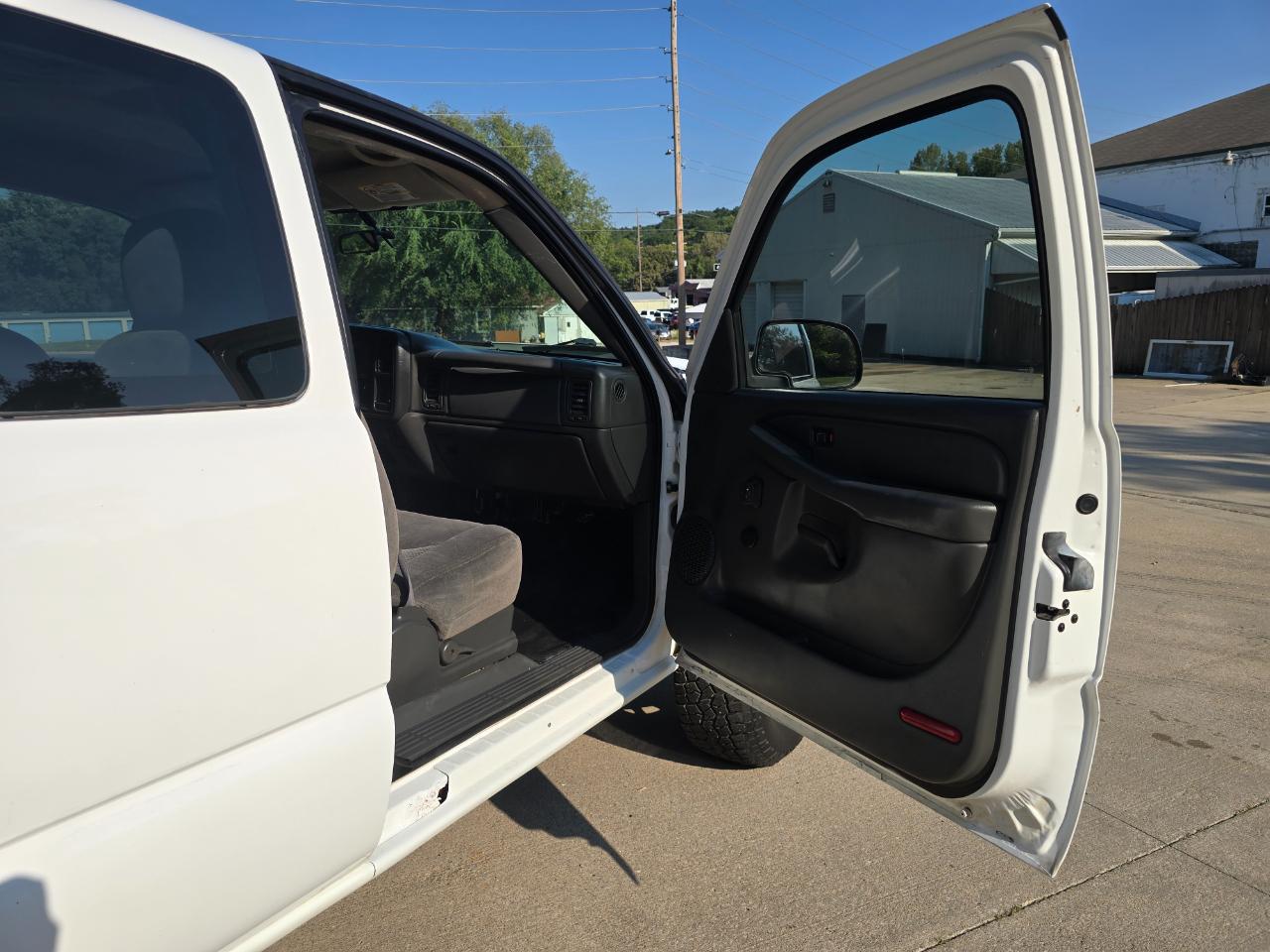 Chevrolet Silverado 2500HD Work Truck Ext. Cab Long Bed 4WD 2006