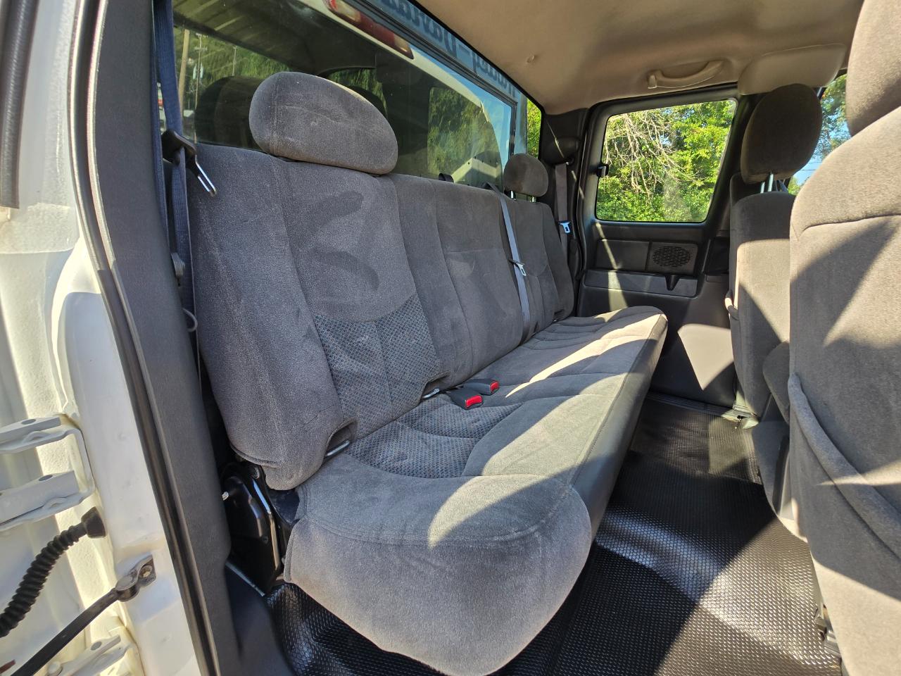Chevrolet Silverado 2500HD Work Truck Ext. Cab Long Bed 4WD 2006