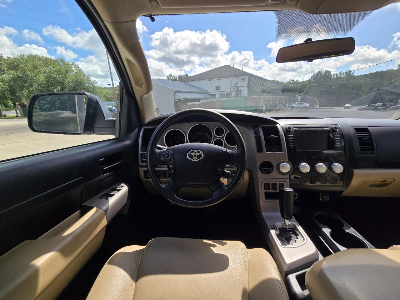 Toyota Tundra photo 11