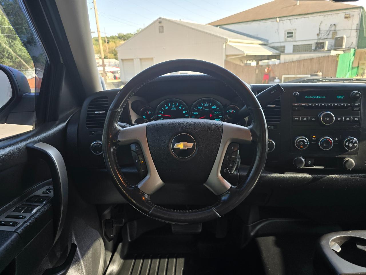 Chevrolet Silverado 2500HD LT Crew Cab 4WD 2013