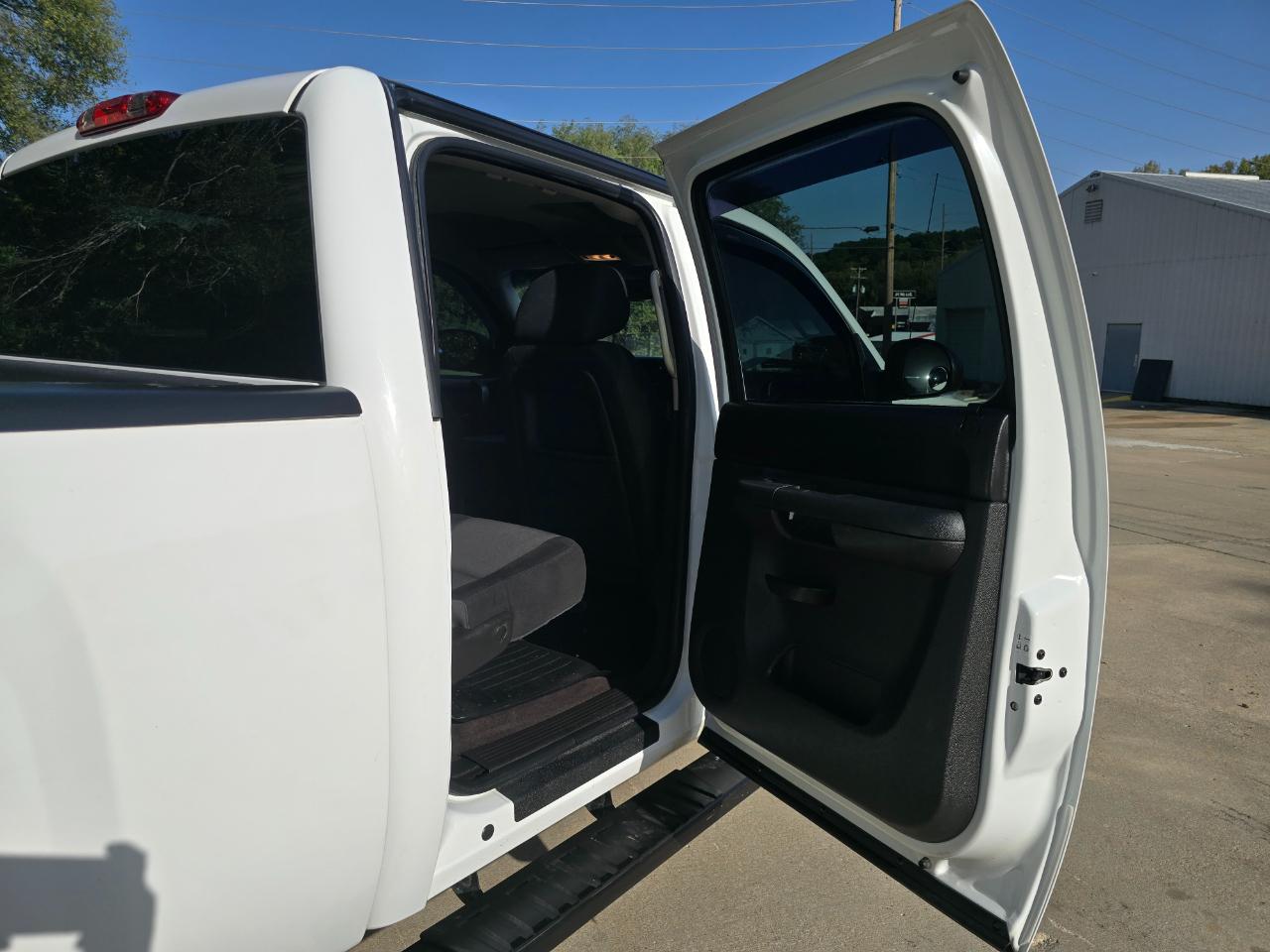 Chevrolet Silverado 2500HD LT Crew Cab 4WD 2013