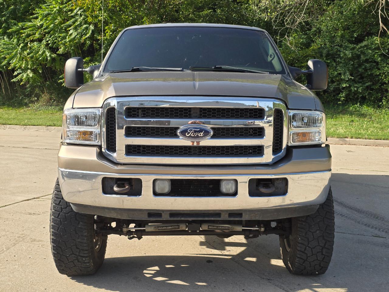 Ford F-250 SD Lariat Crew Cab 4WD 2005