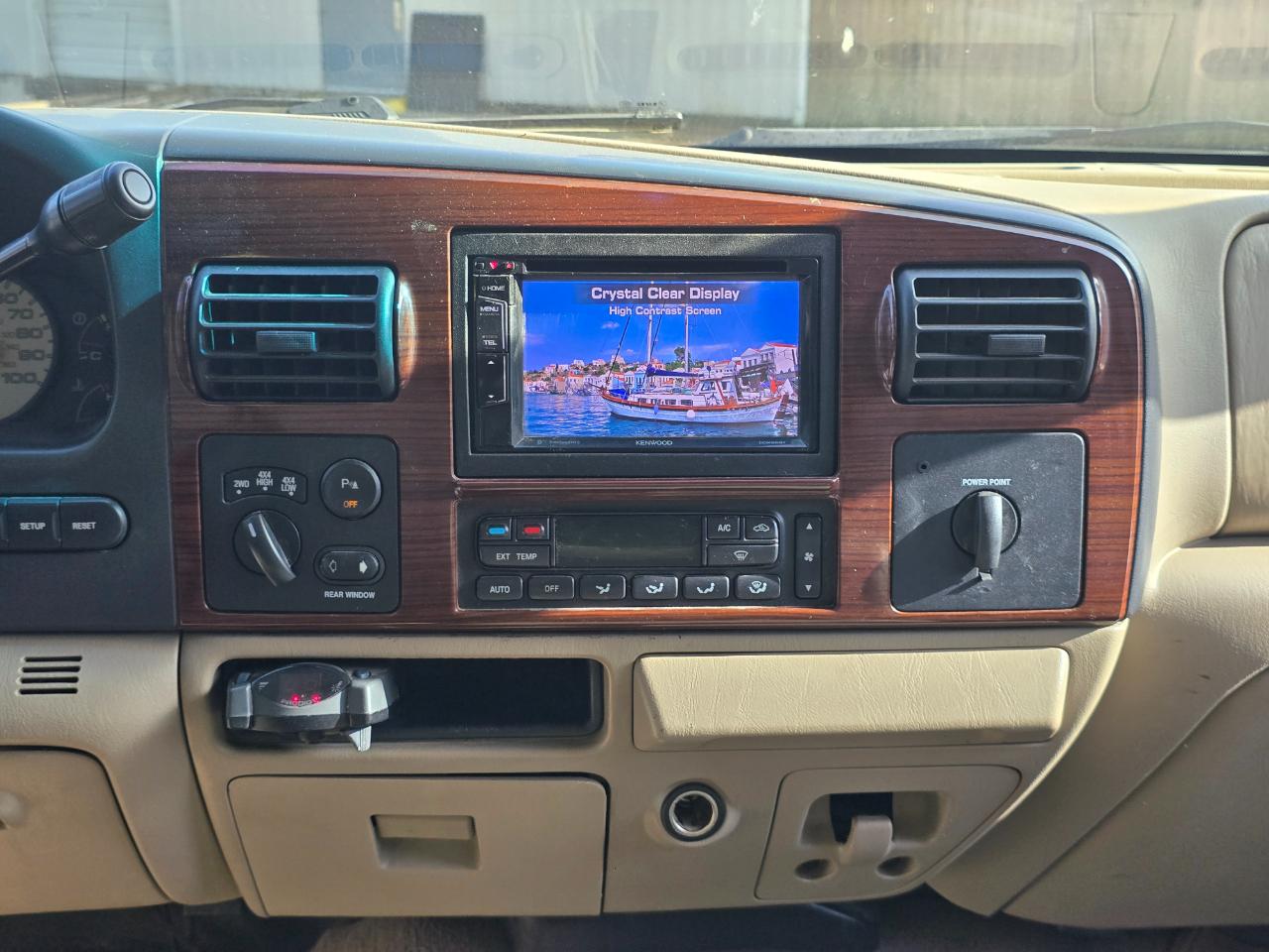 Ford F-250 SD Lariat Crew Cab 4WD 2005