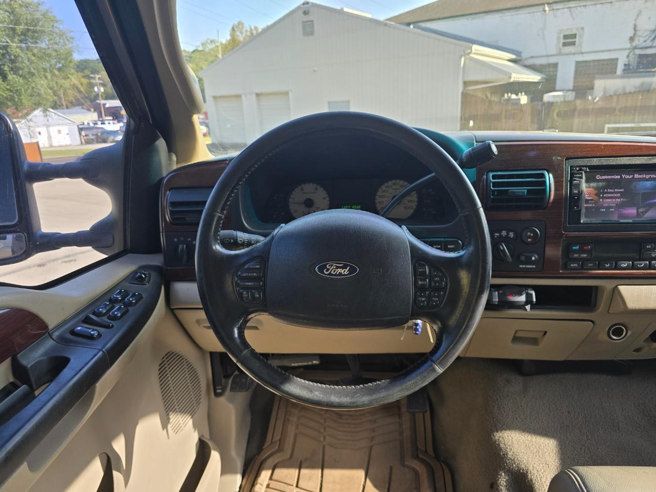 Ford F-250 SD Lariat Crew Cab 4WD 2005