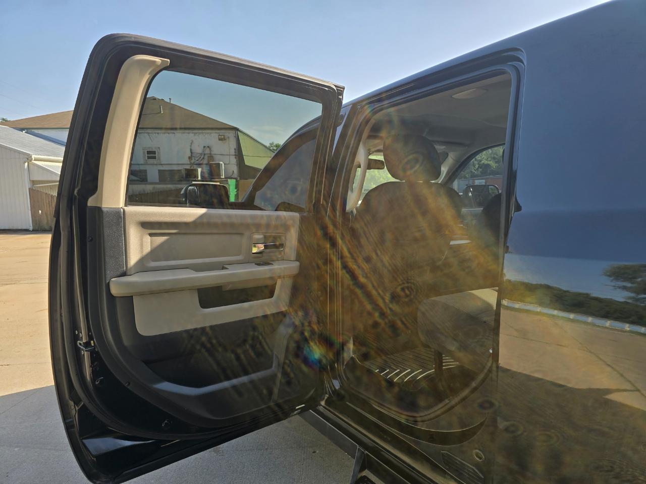 RAM 2500 Big Horn Mega Cab 4WD 2012
