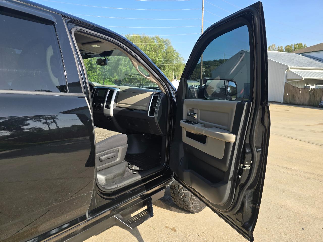 RAM 2500 Big Horn Mega Cab 4WD 2012