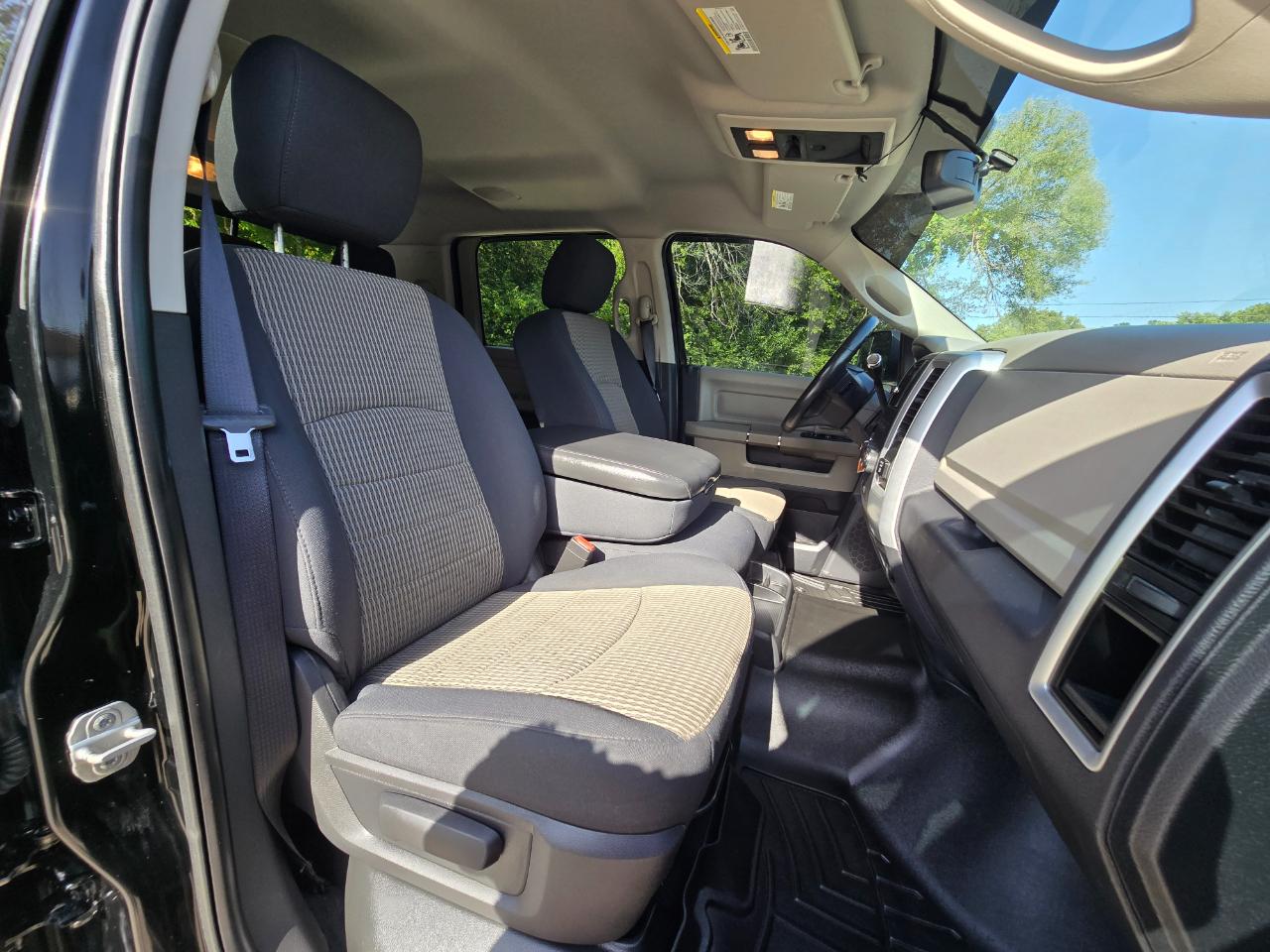 RAM 2500 Big Horn Mega Cab 4WD 2012
