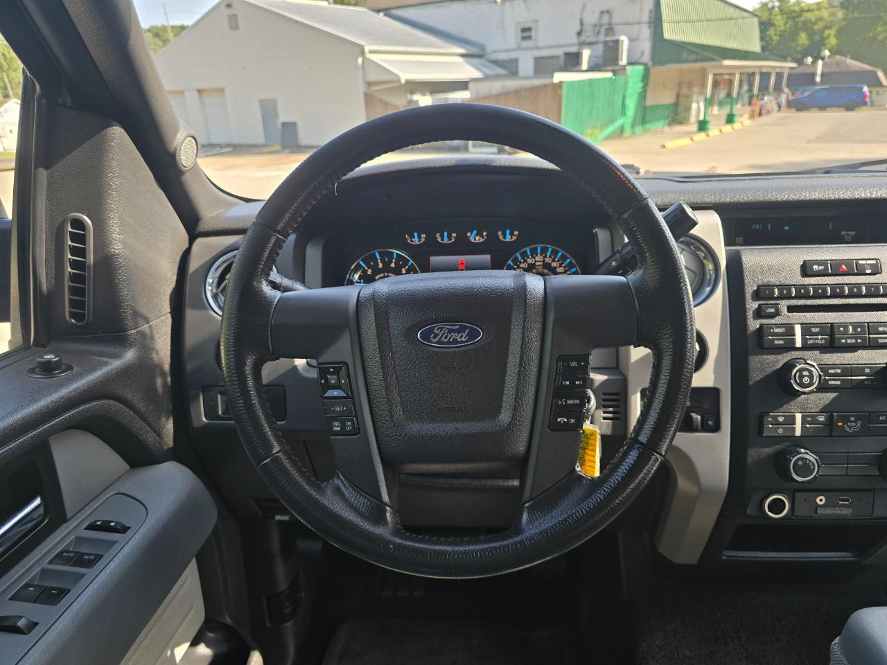 Ford F-150 XLT SuperCrew 6.5-ft. Bed 4WD 2012