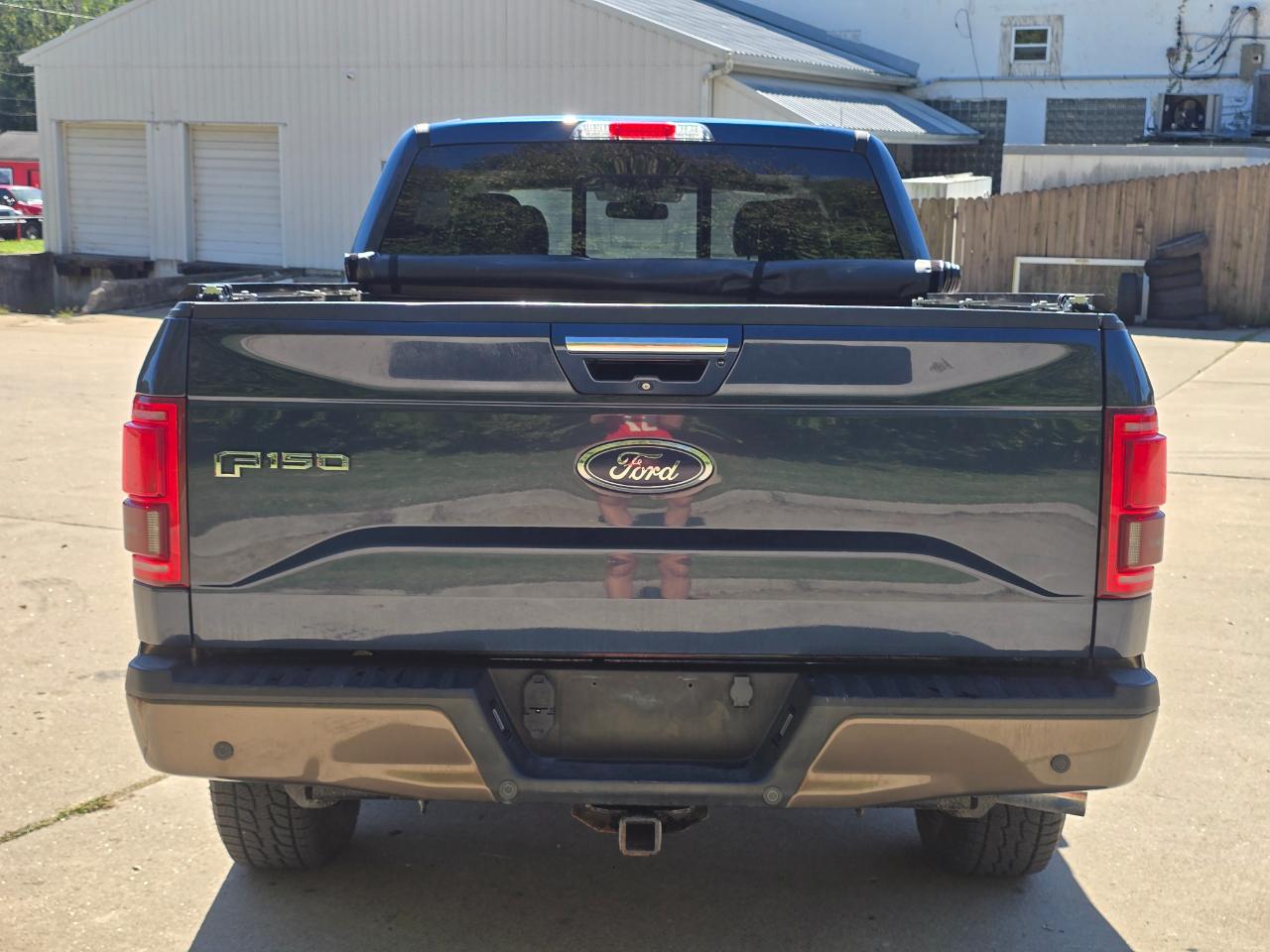 Ford F-150 photo 6