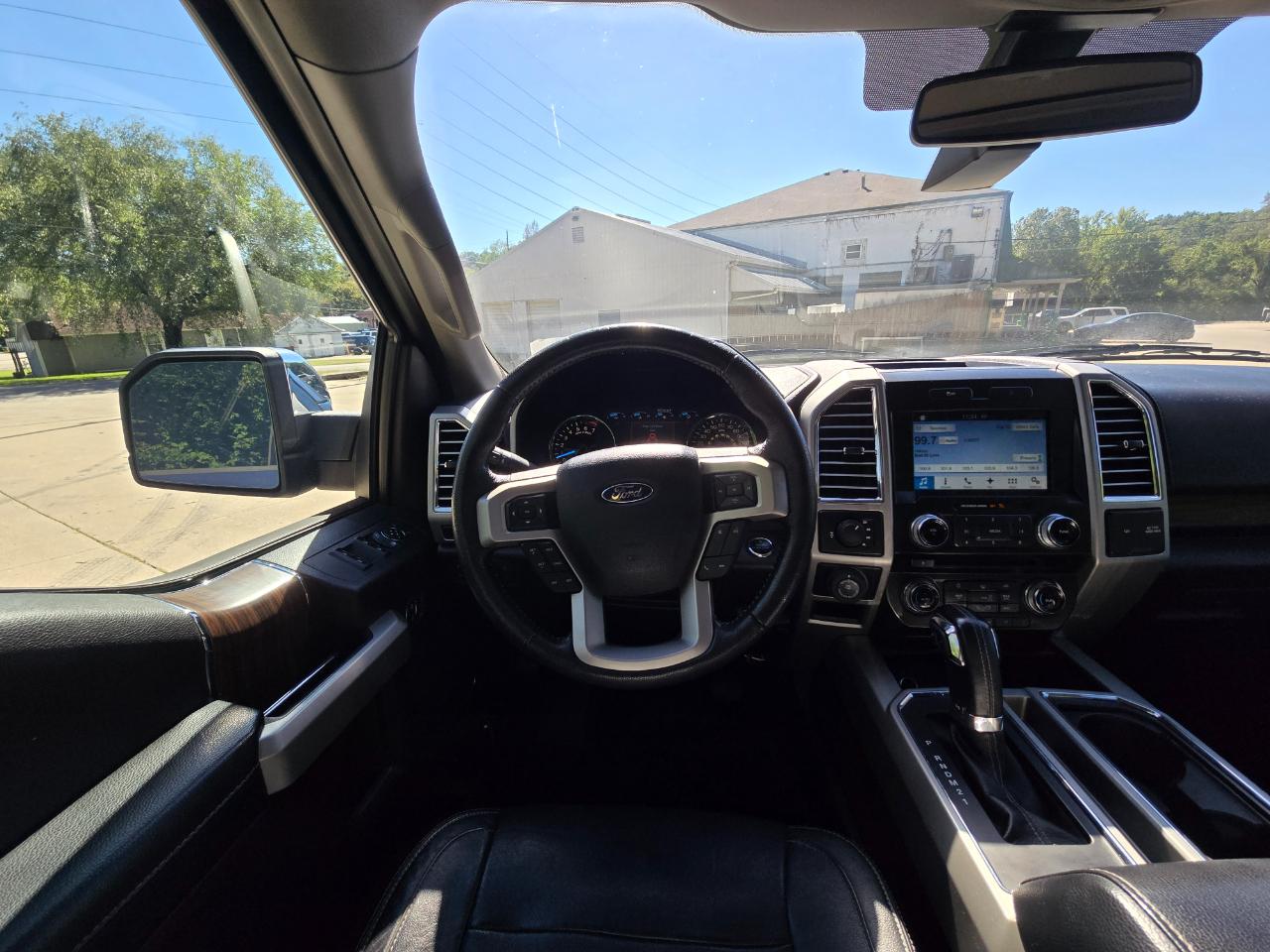 Ford F-150 photo 11