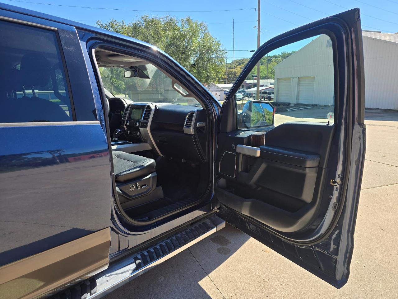 Ford F-150 photo 18