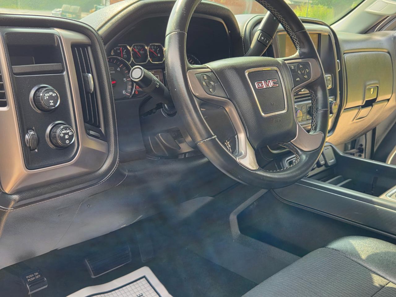 GMC Sierra 1500 SLE Crew Cab 4WD 2014