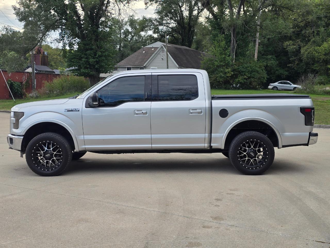 Ford F-150 Lariat SuperCrew 5.5-ft. Bed 4WD 2015