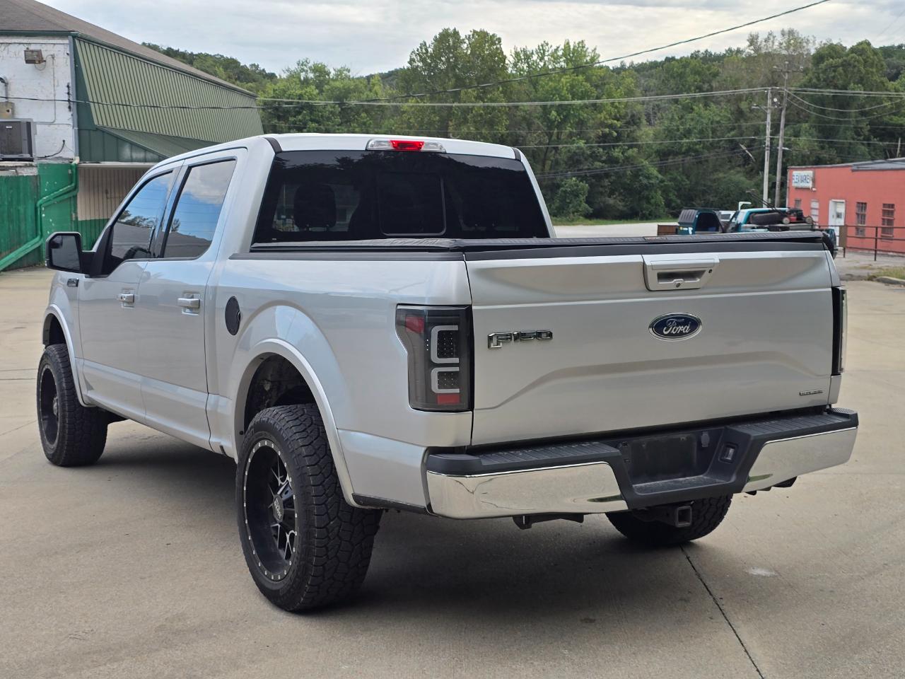 Ford F-150 Lariat SuperCrew 5.5-ft. Bed 4WD 2015
