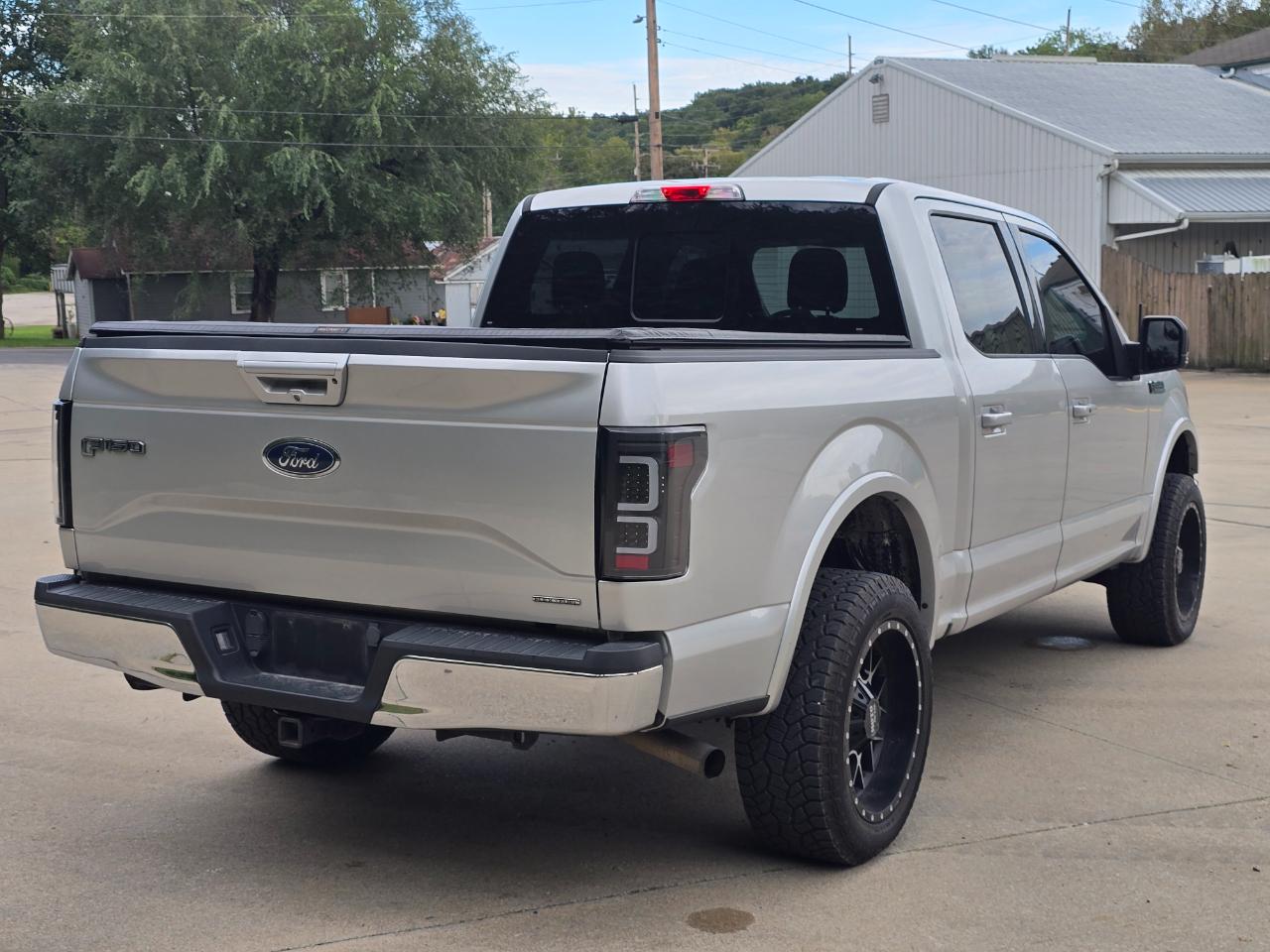Ford F-150 Lariat SuperCrew 5.5-ft. Bed 4WD 2015