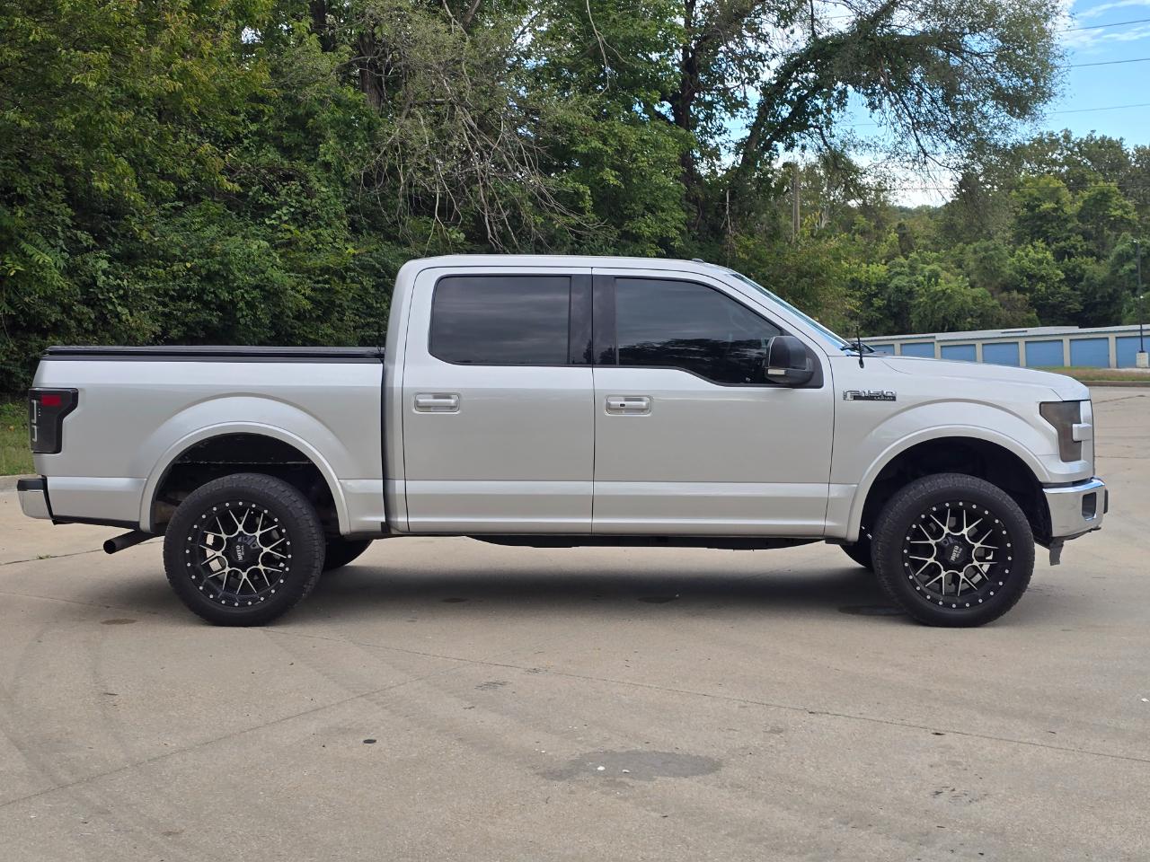 Ford F-150 Lariat SuperCrew 5.5-ft. Bed 4WD 2015