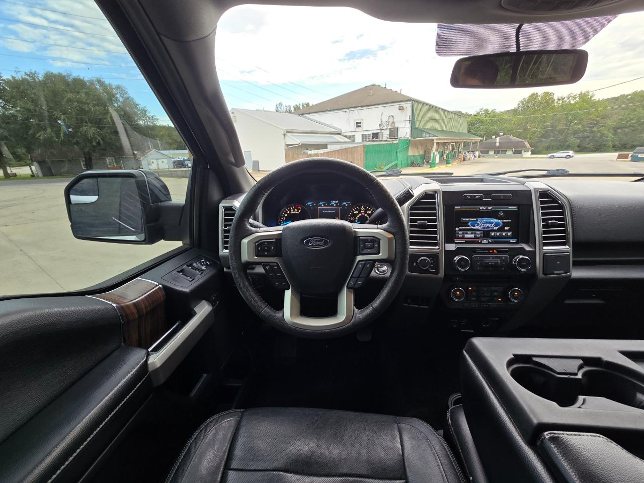 Ford F-150 Lariat SuperCrew 5.5-ft. Bed 4WD 2015