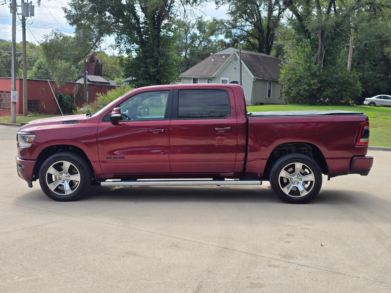 RAM 1500 Sport Crew Cab 4WD 2020