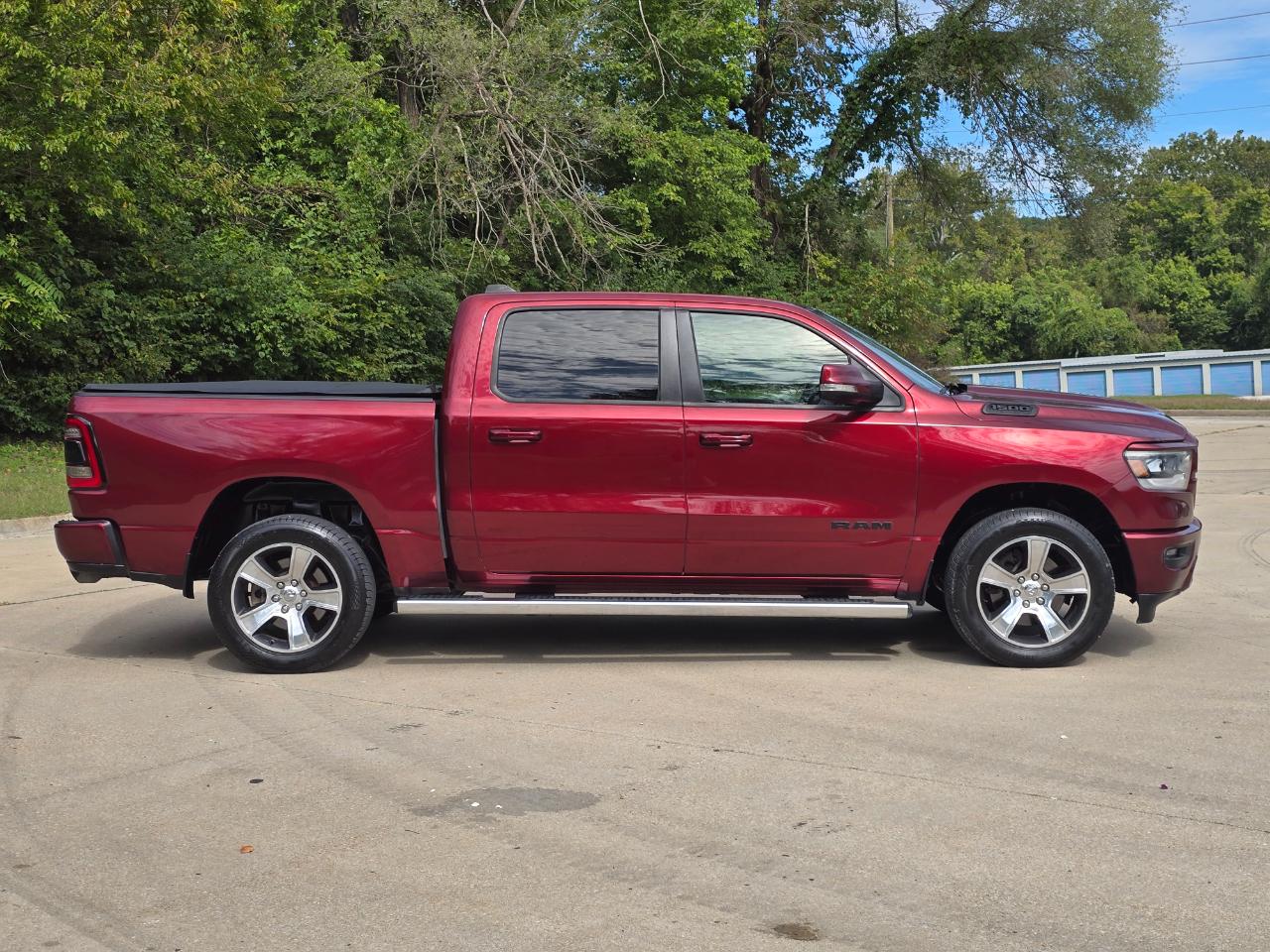 RAM 1500 Sport Crew Cab 4WD 2020