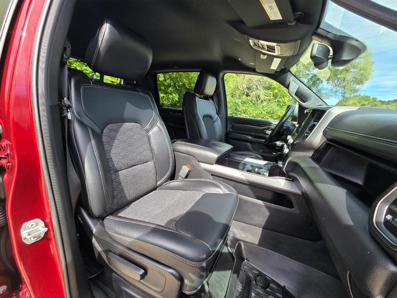 RAM 1500 Sport Crew Cab 4WD 2020