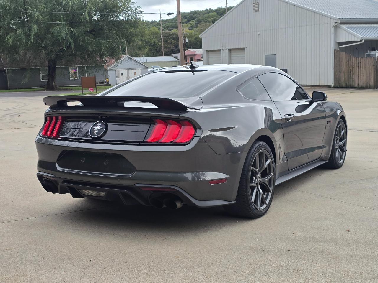 Ford Mustang EcoBoost Coupe 2020