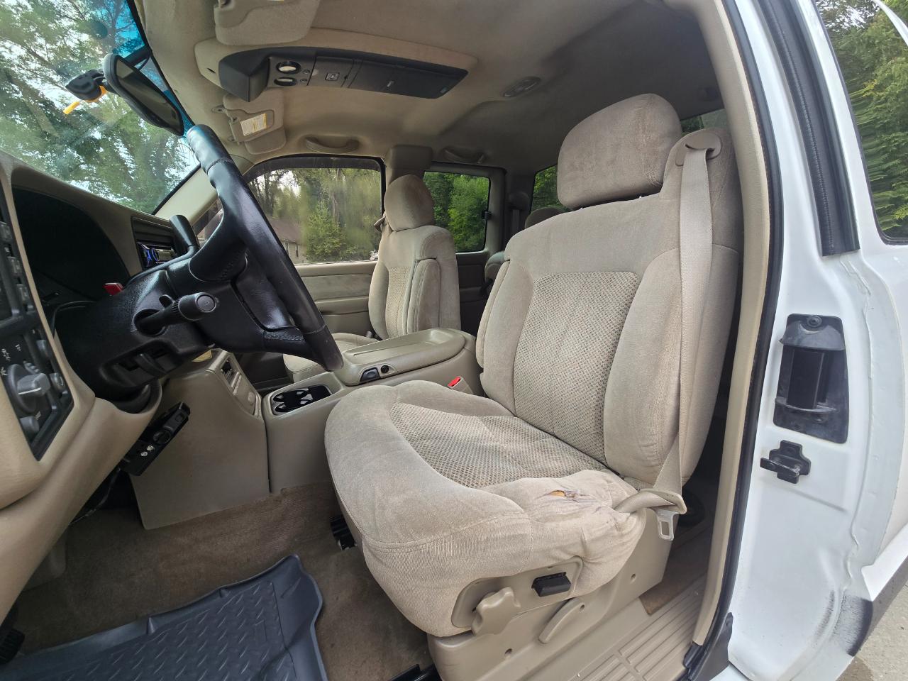 Chevrolet Silverado photo 10