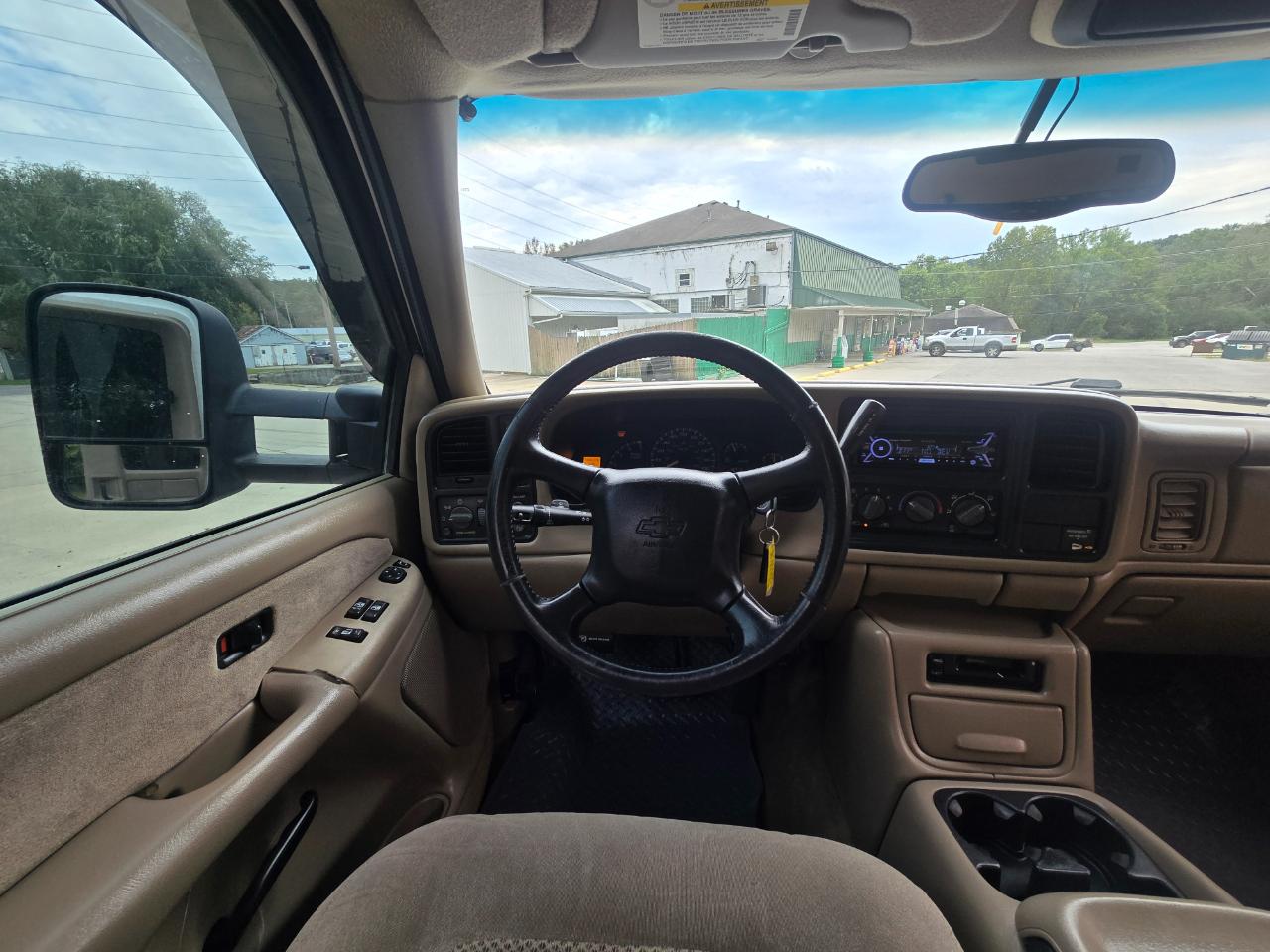 Chevrolet Silverado photo 11