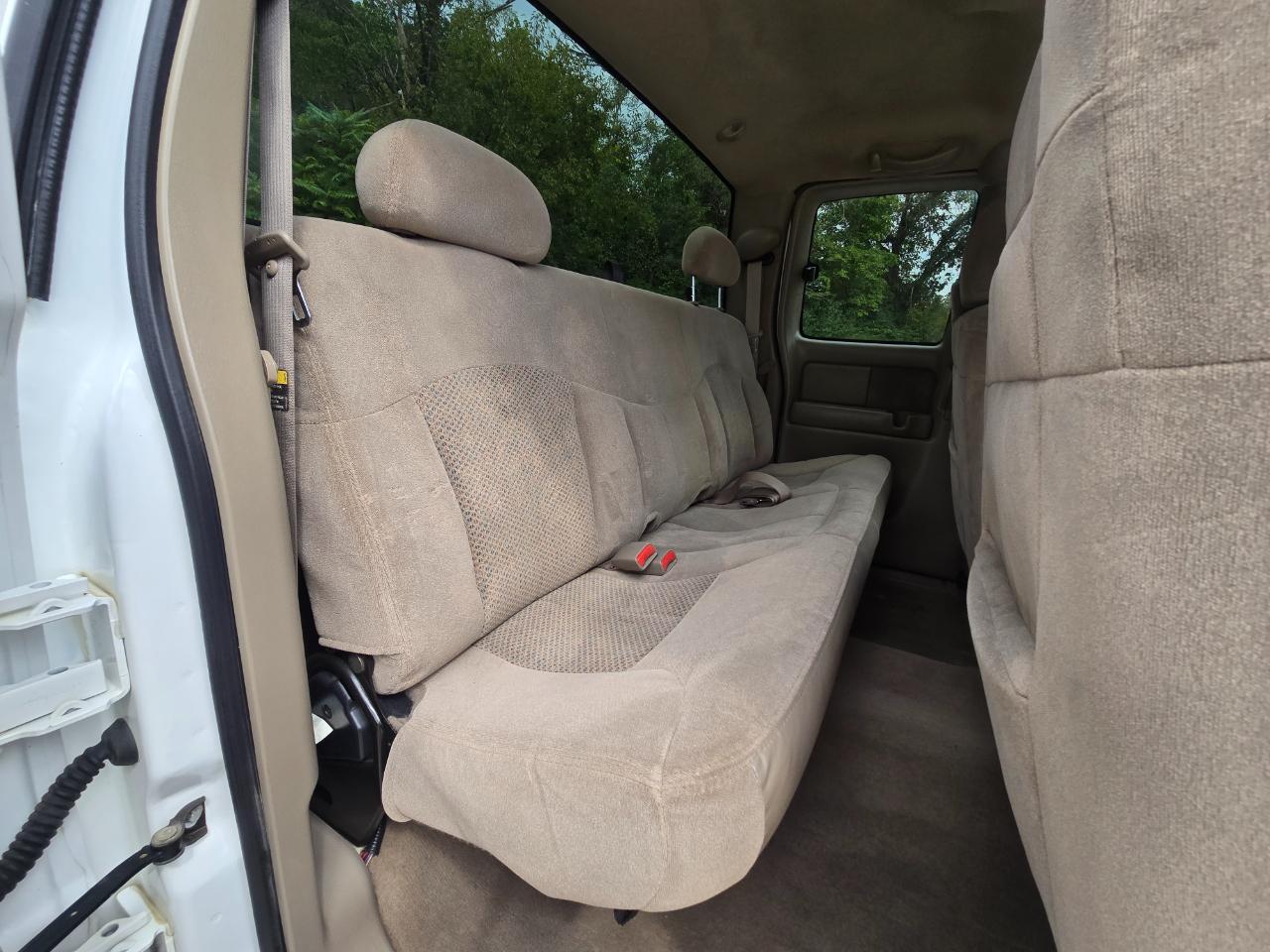 Chevrolet Silverado photo 21