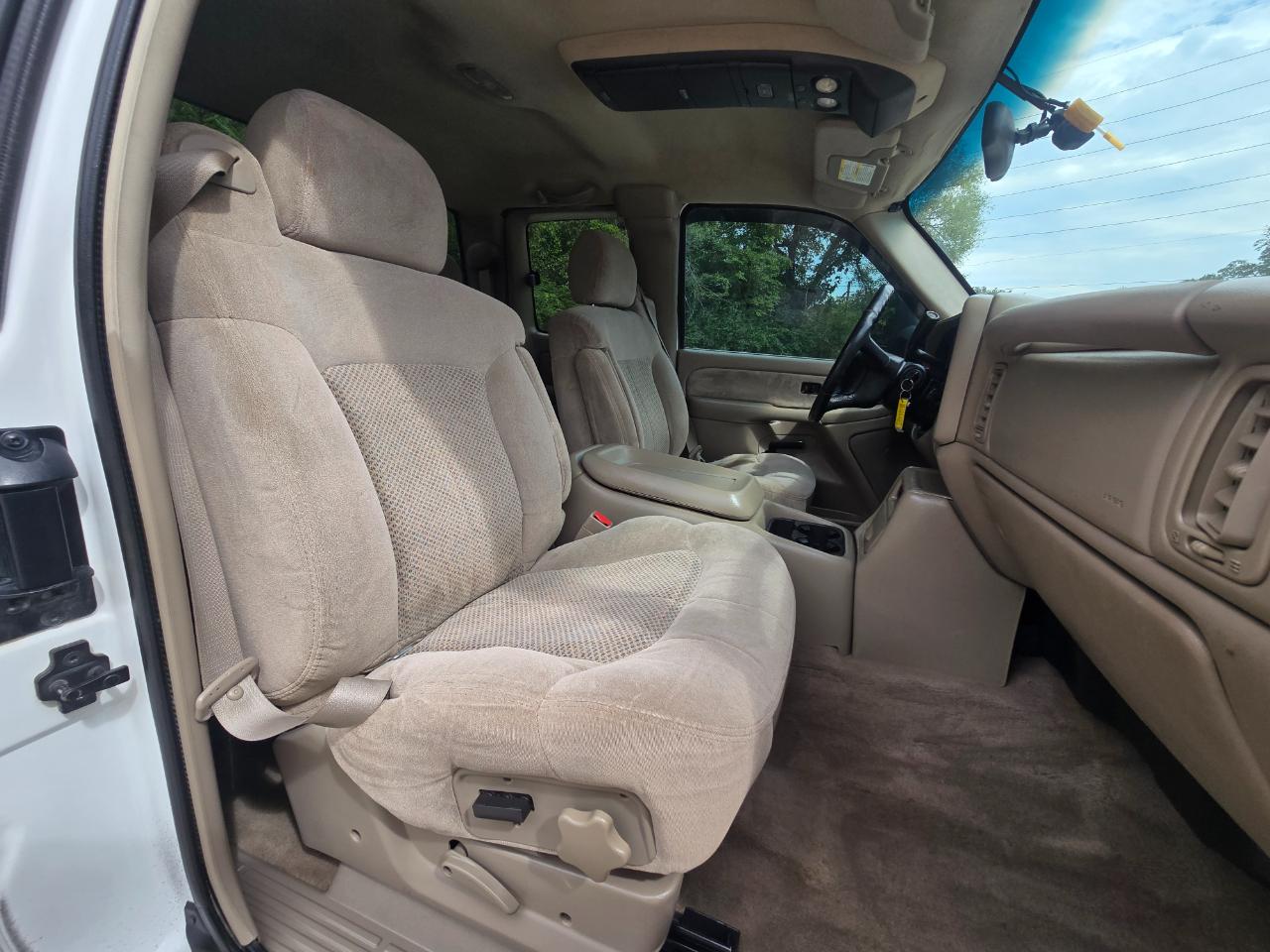 Chevrolet Silverado photo 23