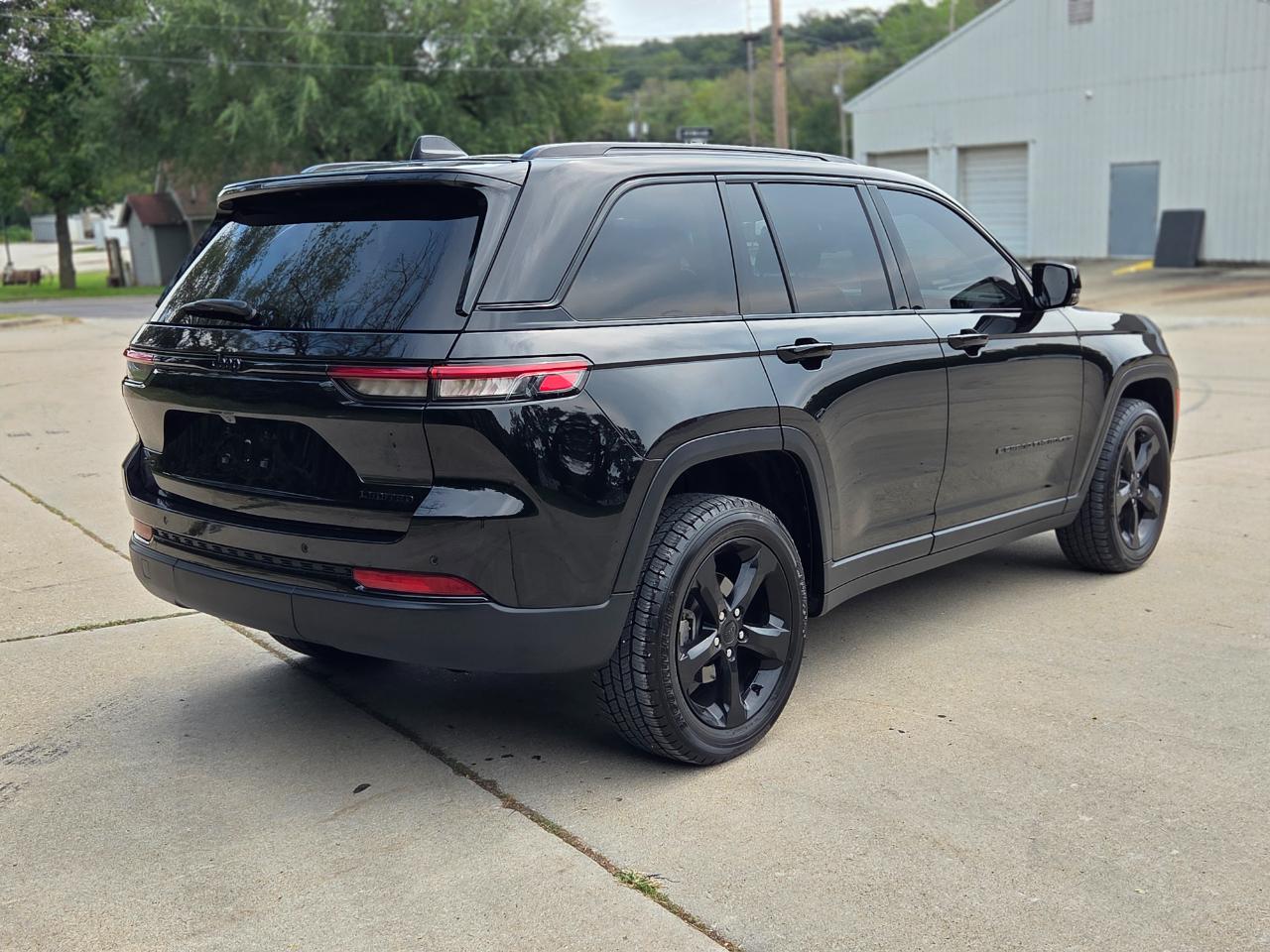 Jeep Grand Cherokee Limited 4WD 2023