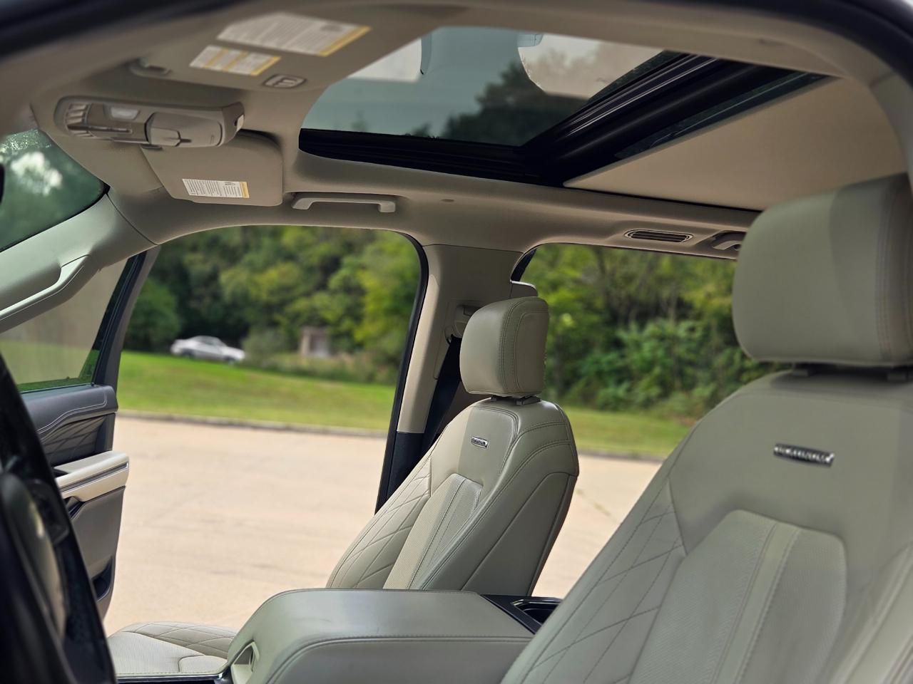 Ford Expedition Platinum 4WD 2020