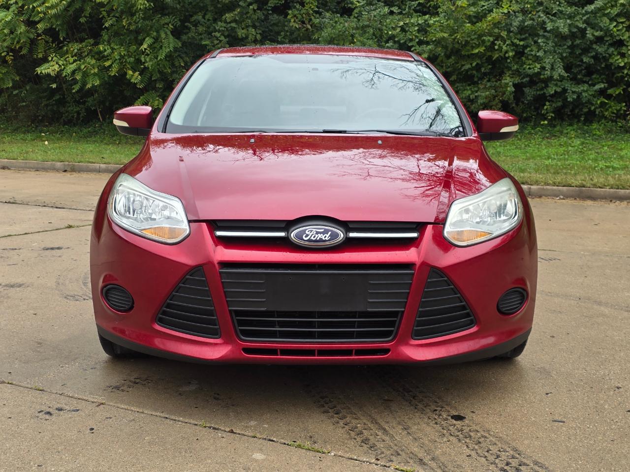 Ford Focus photo 2