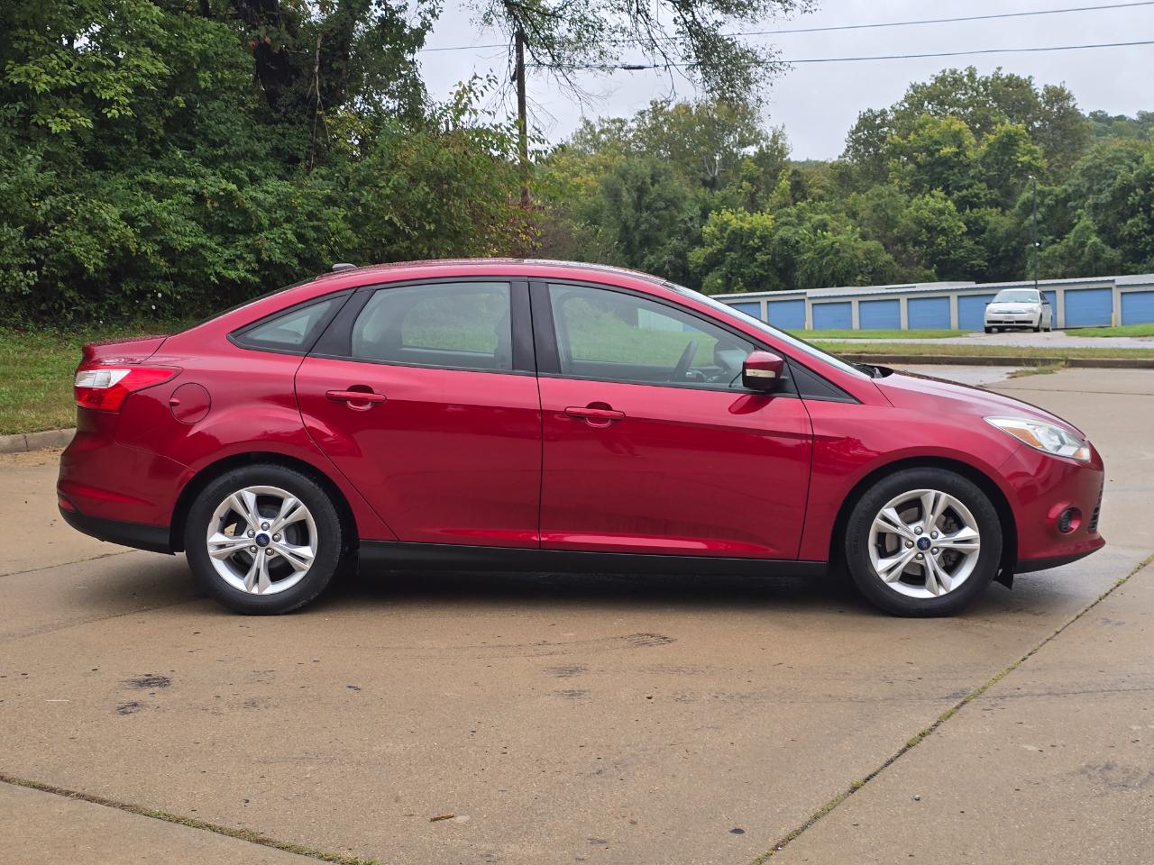 Ford Focus photo 8