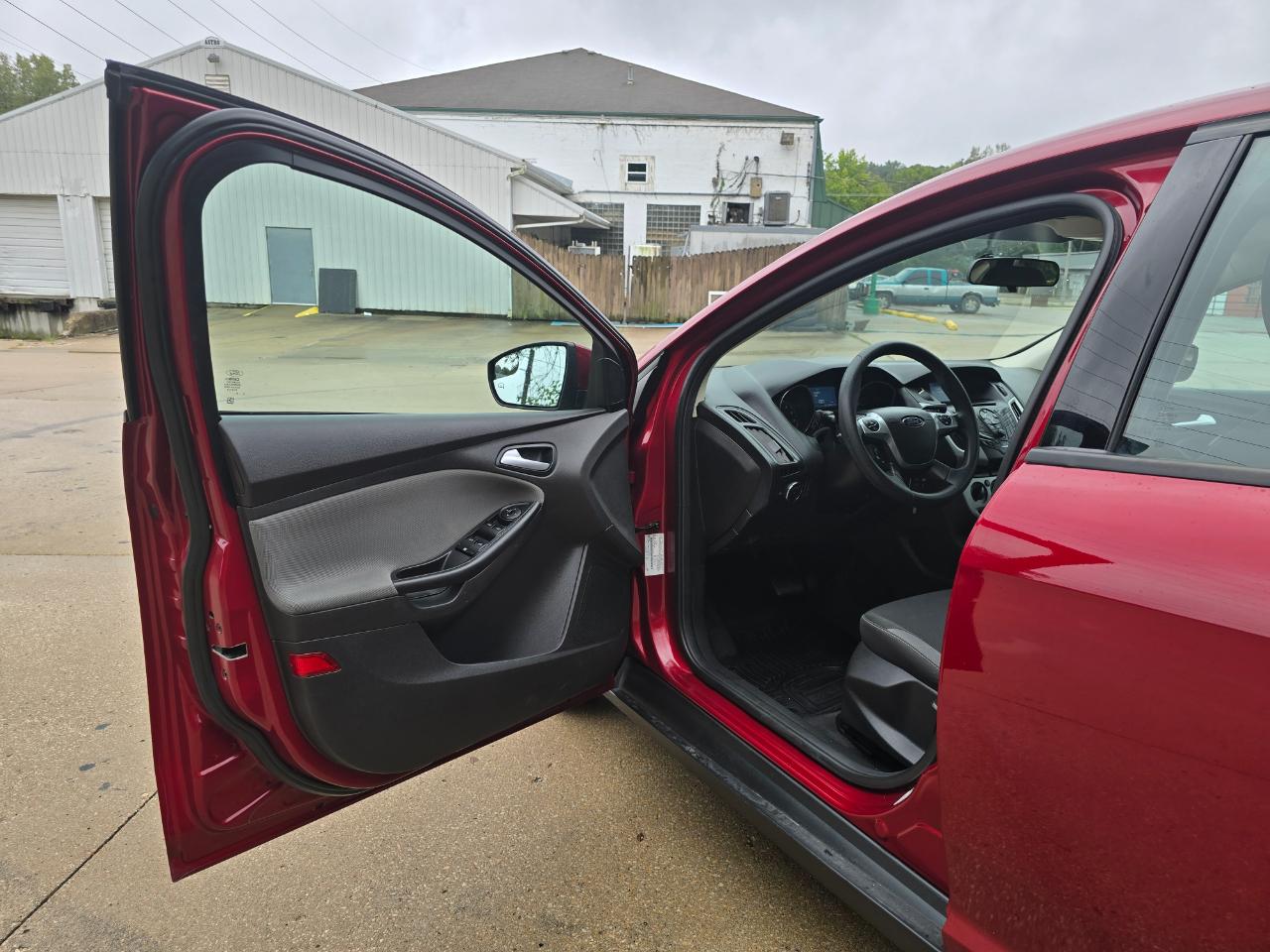 Ford Focus photo 9