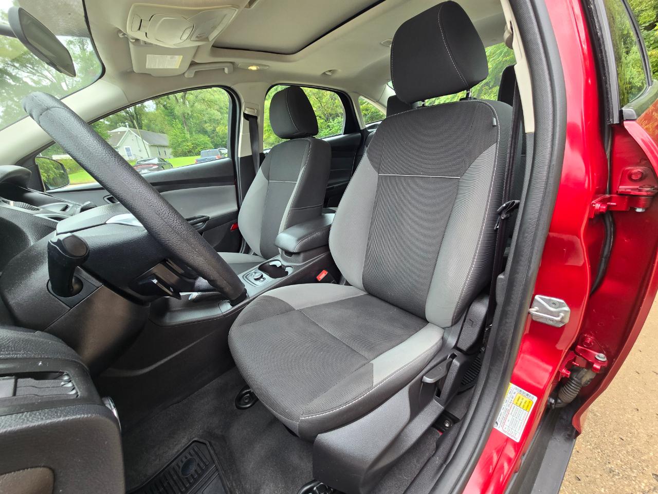 Ford Focus photo 10