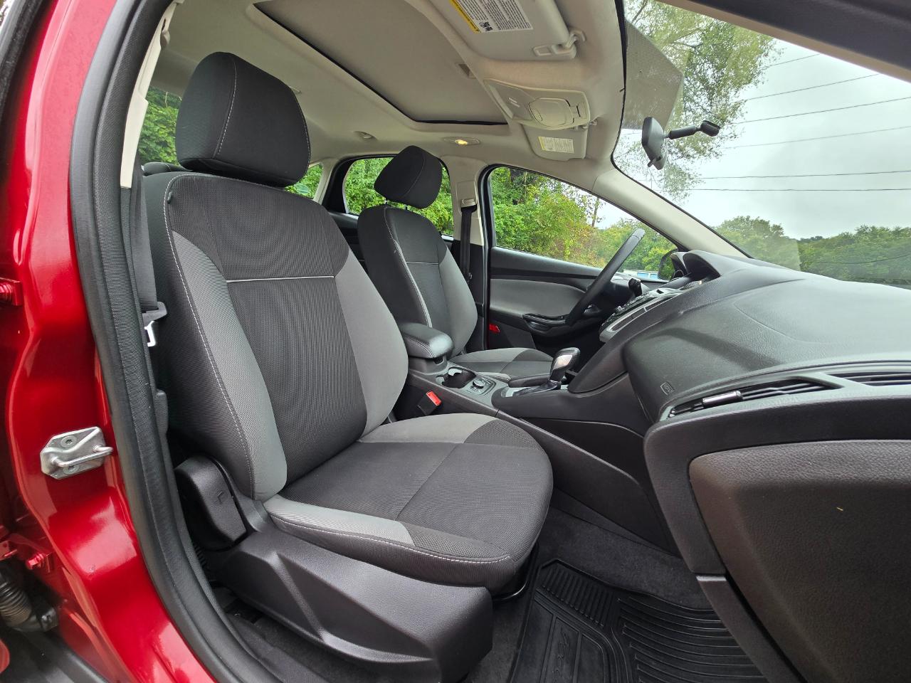 Ford Focus photo 19