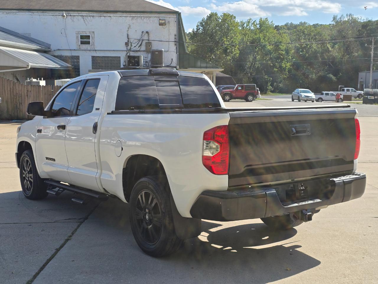 Toyota Tundra SR5 5.7L V8 FFV Double Cab 4WD 2019