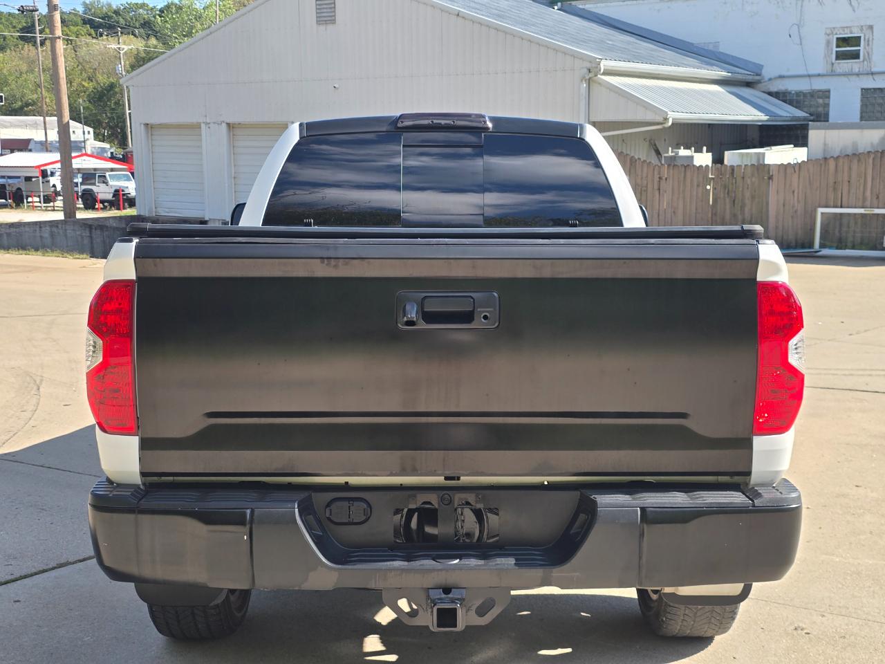 Toyota Tundra SR5 5.7L V8 FFV Double Cab 4WD 2019