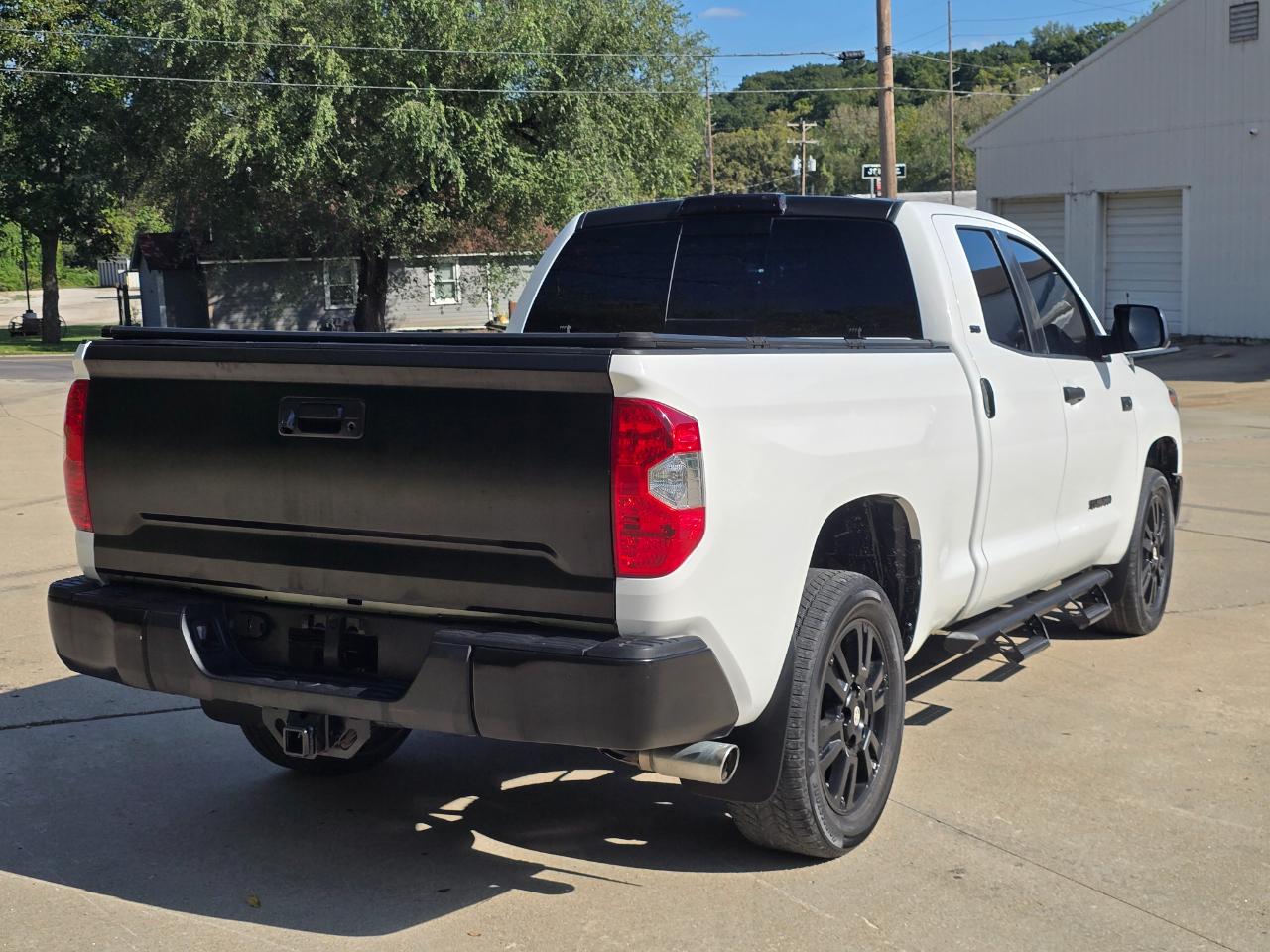 Toyota Tundra SR5 5.7L V8 FFV Double Cab 4WD 2019