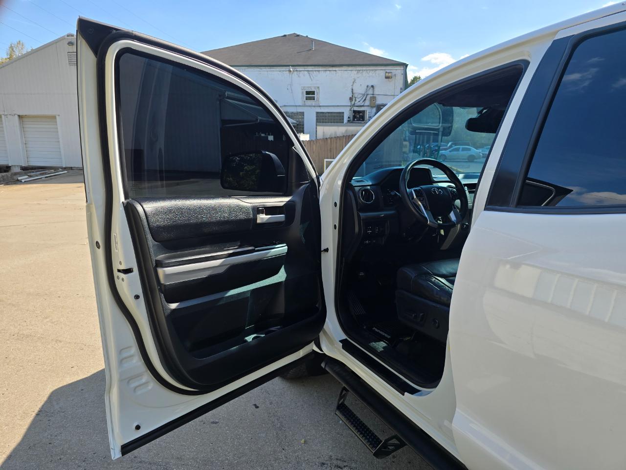 Toyota Tundra SR5 5.7L V8 FFV Double Cab 4WD 2019