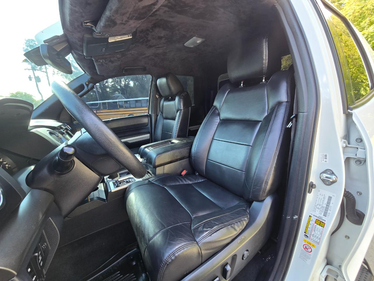 Toyota Tundra SR5 5.7L V8 FFV Double Cab 4WD 2019
