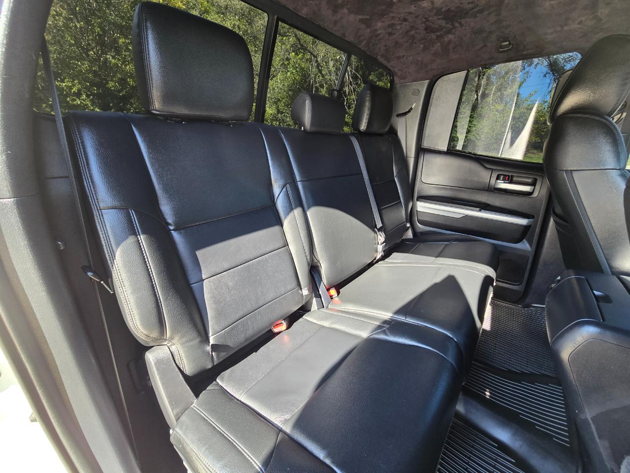 Toyota Tundra SR5 5.7L V8 FFV Double Cab 4WD 2019