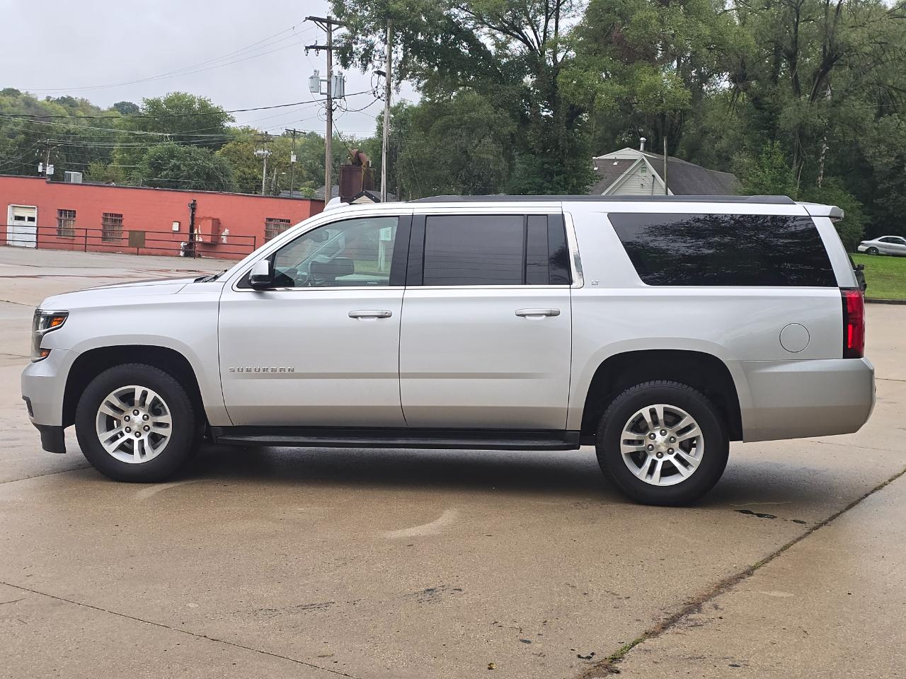 Chevrolet Suburban LT 4WD 2018