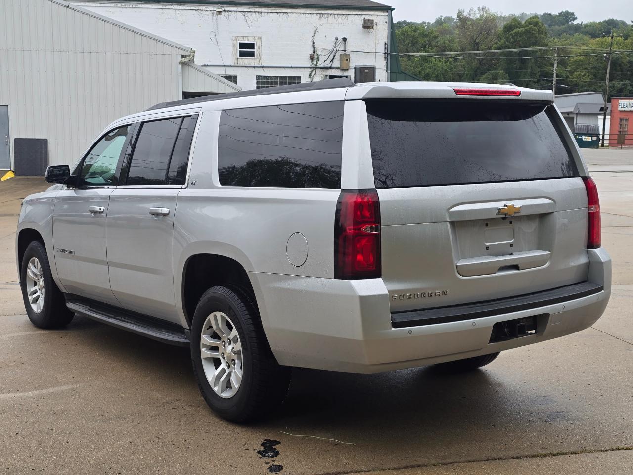 Chevrolet Suburban LT 4WD 2018