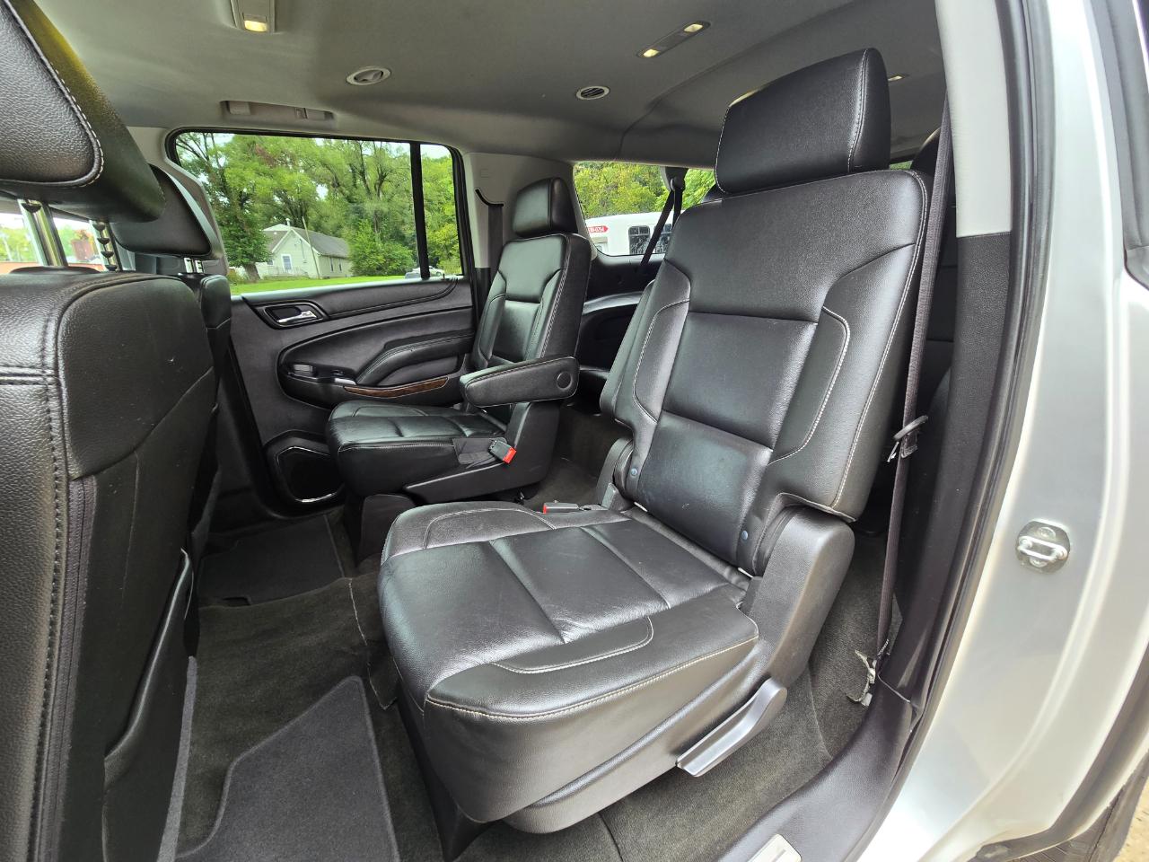 Chevrolet Suburban LT 4WD 2018