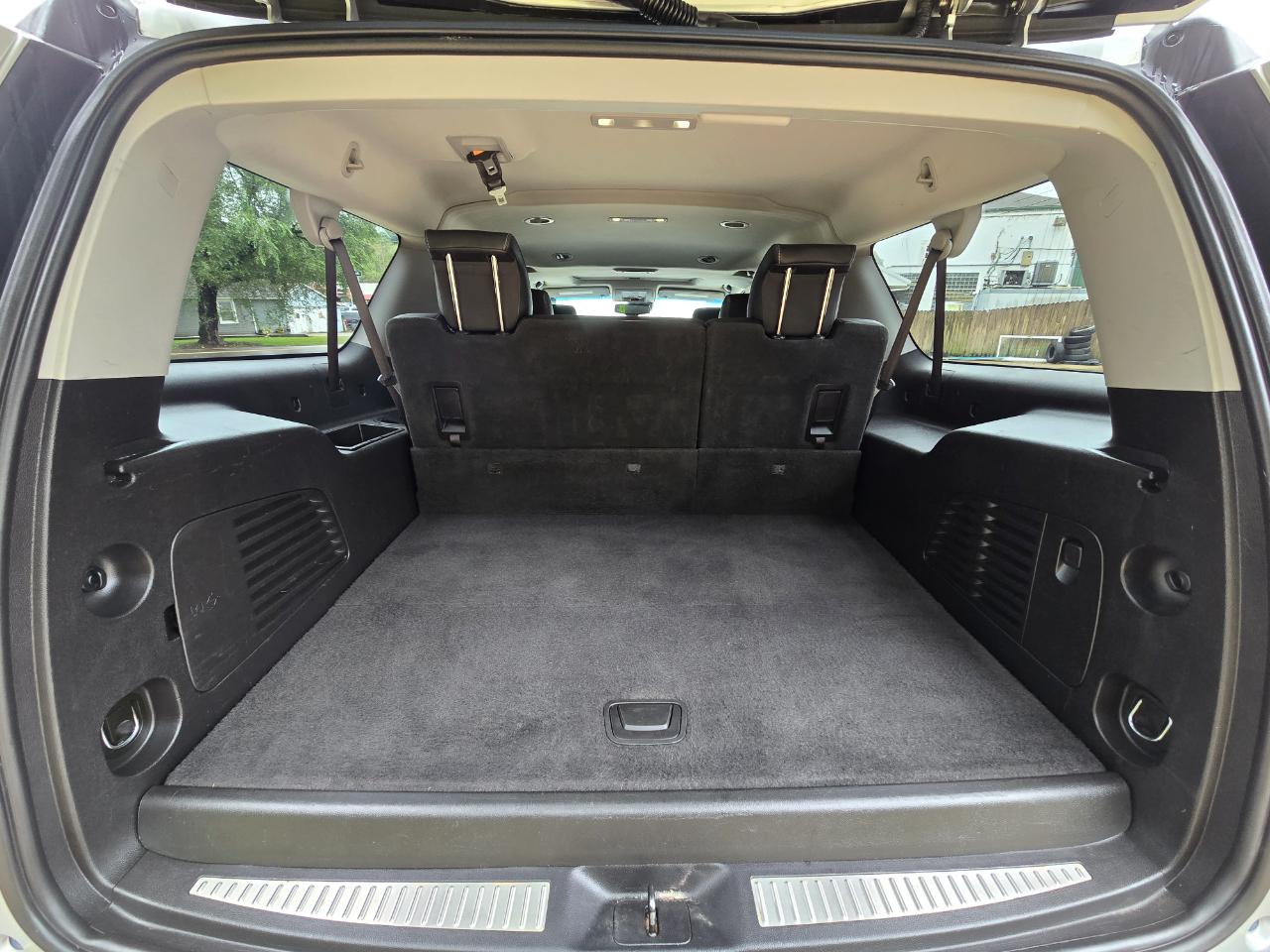 Chevrolet Suburban LT 4WD 2018